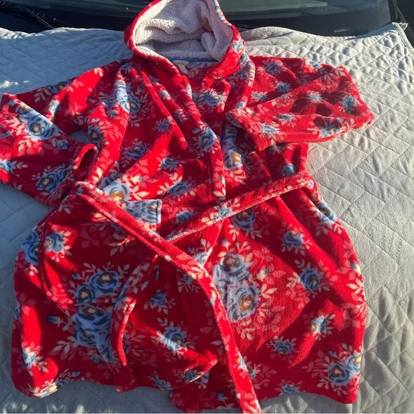 Matilda Jane Breakfast in Bed Fluffy Red/Blue Floral Robe Size Large - Picture 1 of 5